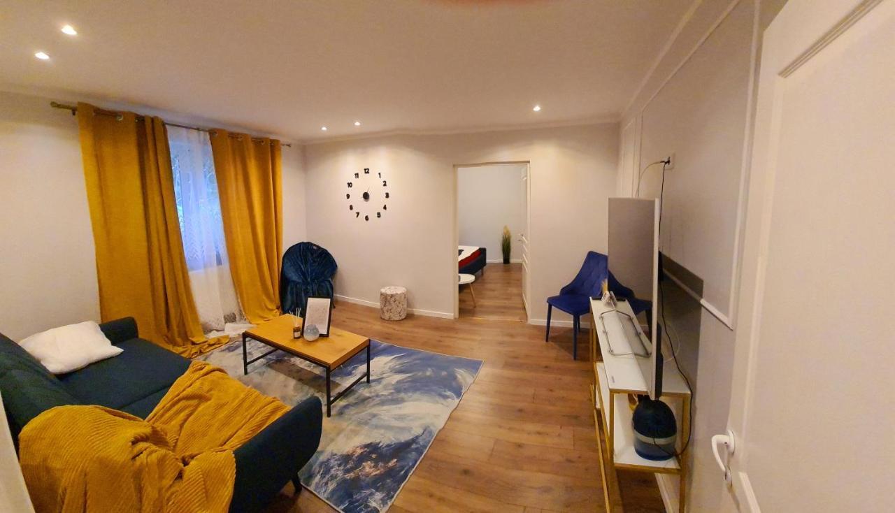 My Cozy Nest - 2 Rooms Apartment Targu Mures Ngoại thất bức ảnh